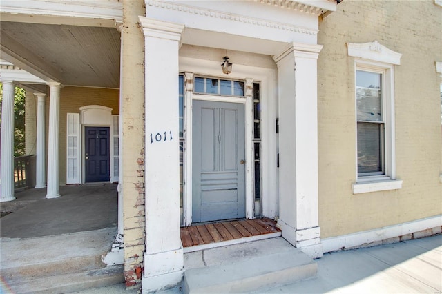 view of entrance to property