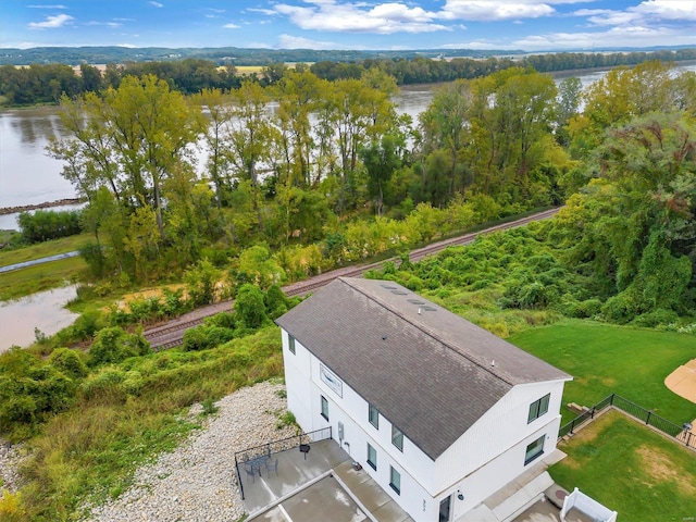 bird's eye view with a water view