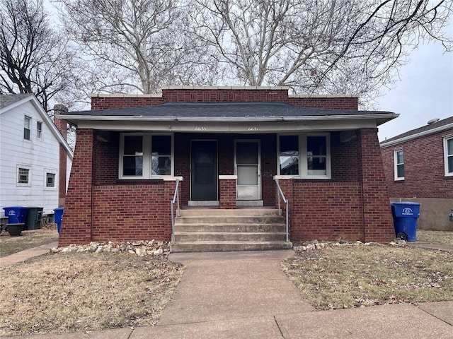 bungalow featuring a porch