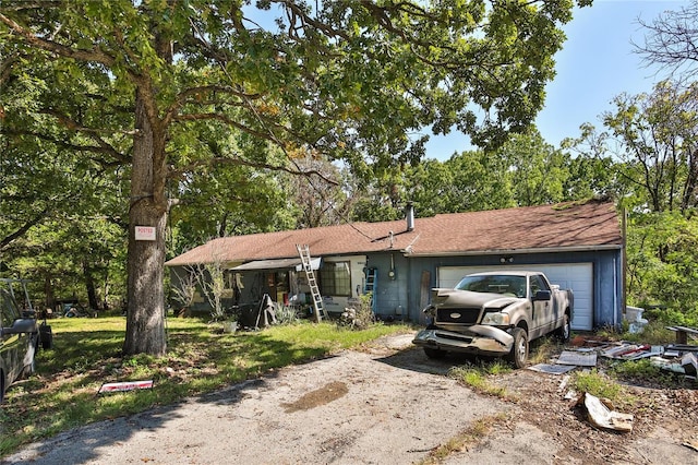 view of front of house featuring a garage