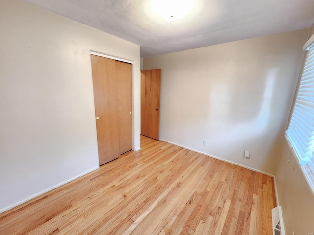 empty room featuring light hardwood / wood-style flooring