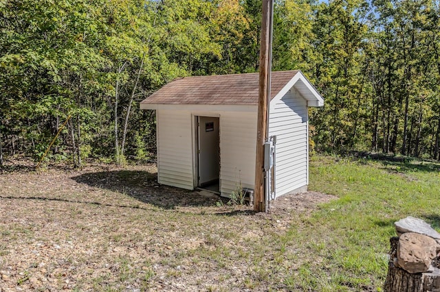 view of outdoor structure