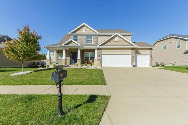 craftsman house featuring a front lawn