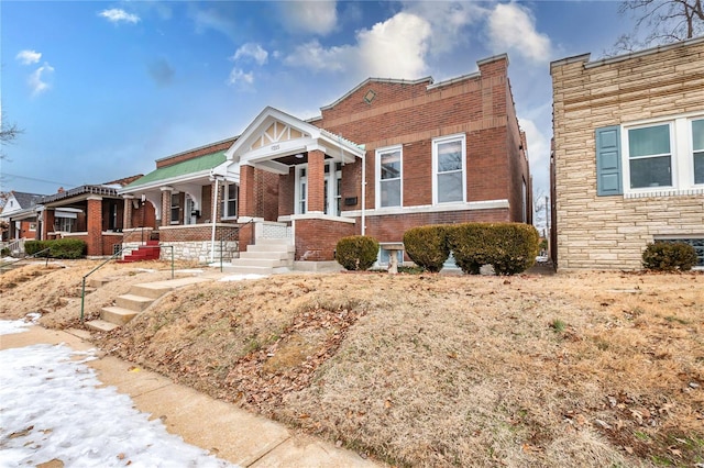 view of front of house featuring covered porch