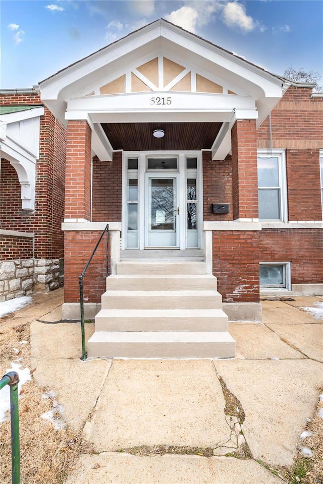 view of property entrance