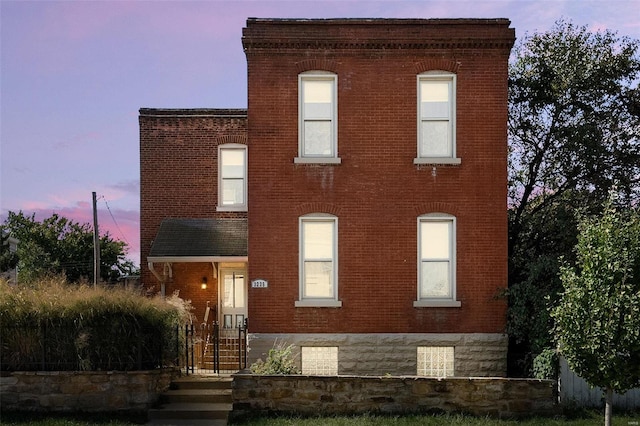 view of front of house