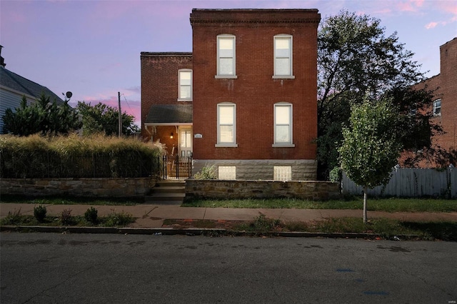 view of front of home