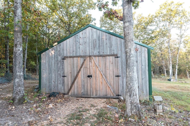 view of outbuilding