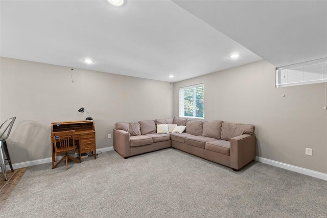 living area featuring recessed lighting, baseboards, and carpet