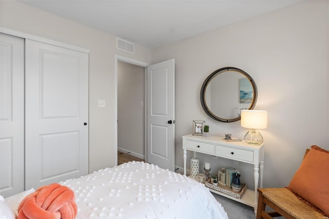 bedroom featuring a closet