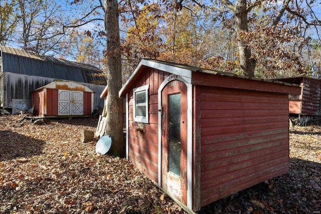 view of outdoor structure