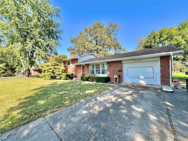 view of front facade with a front lawn and a garage