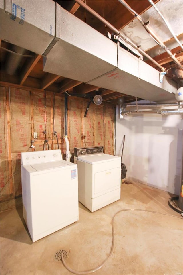 basement featuring washer and dryer