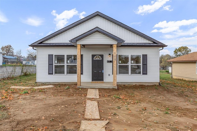 bungalow-style house featuring covered porch