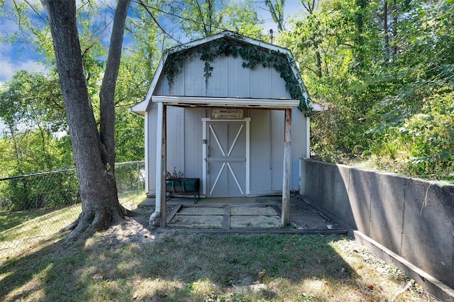 view of outdoor structure