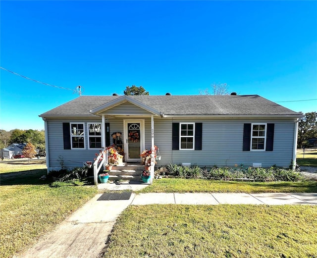 view of front of house featuring a front yard