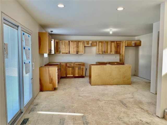 kitchen with decorative light fixtures