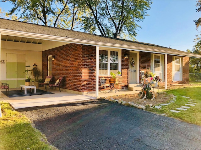 view of front of home with covered porch