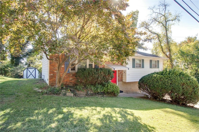 view of front of house with a front yard