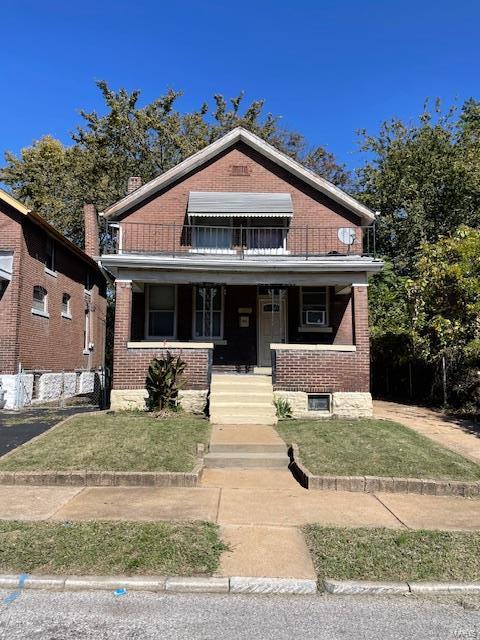 view of front of house with covered porch