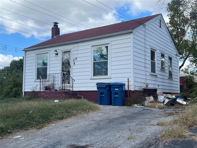 view of front of property