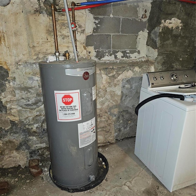 utility room featuring washer / clothes dryer and water heater