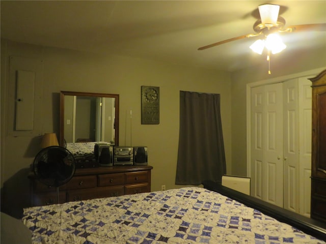 bedroom featuring ceiling fan