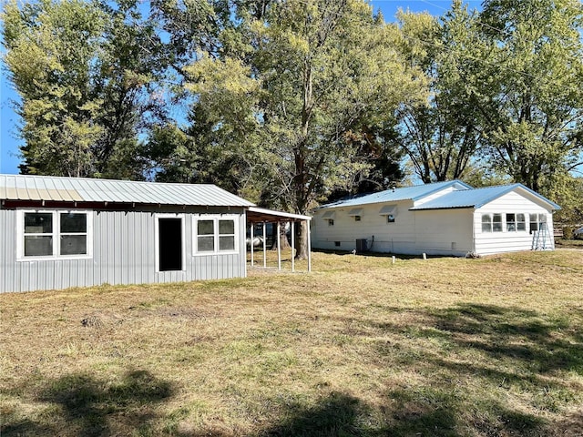 exterior space with a lawn