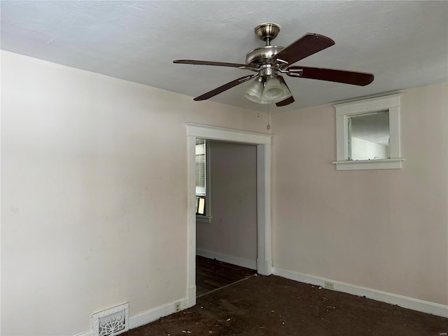 empty room with ceiling fan