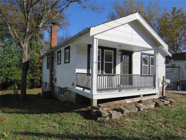 view of front of home featuring covered porch