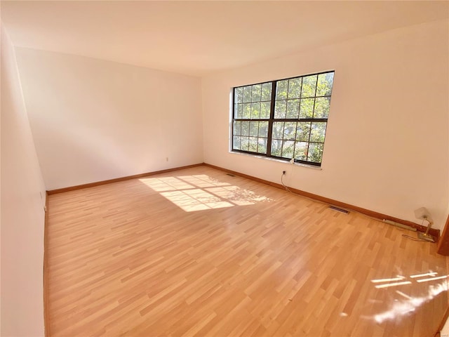 empty room featuring light hardwood / wood-style flooring