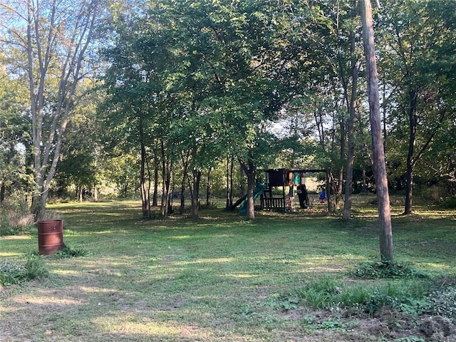 view of yard featuring a playground