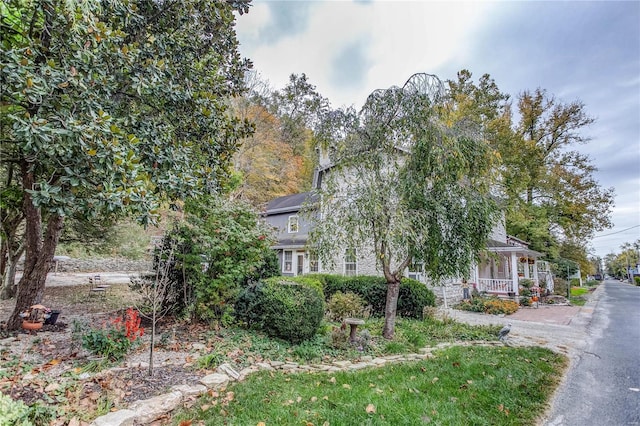 view of front of house with a porch