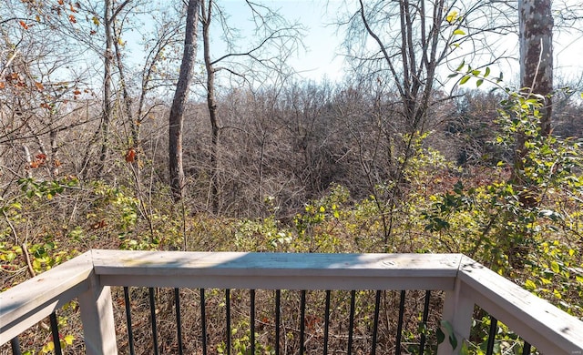 exterior space featuring a balcony