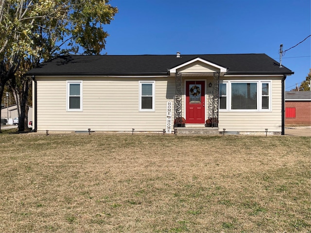 view of front of house with a front yard