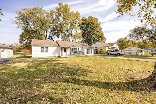 ranch-style house with a front yard