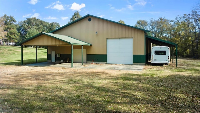 view of outdoor structure featuring an outdoor structure