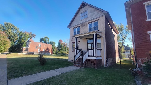 front of property with a front lawn