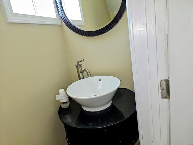 bathroom featuring sink