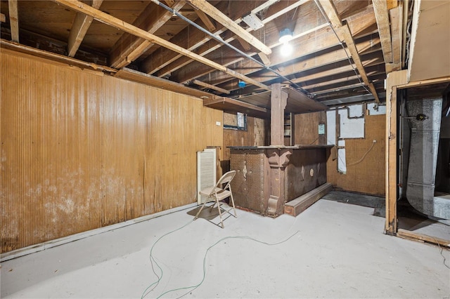 basement featuring bar area