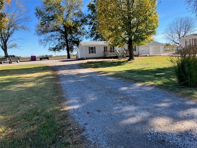 exterior space featuring a front yard