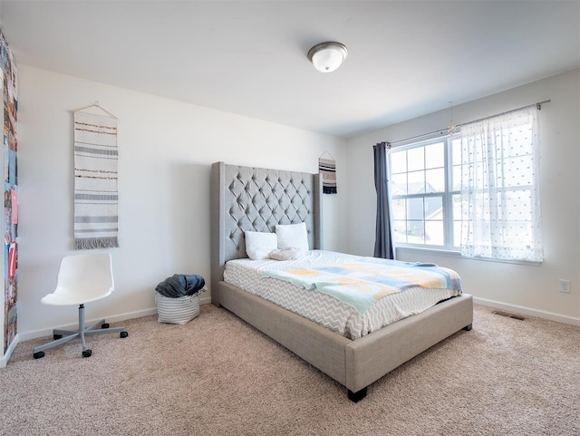 bedroom with carpet flooring