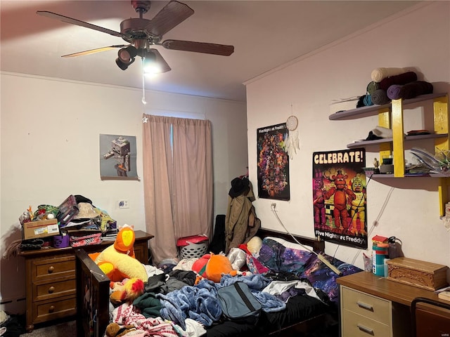 bedroom featuring ceiling fan