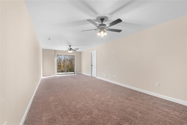 unfurnished room with carpet and ceiling fan