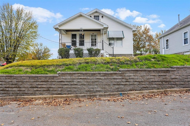 view of front of property featuring a porch