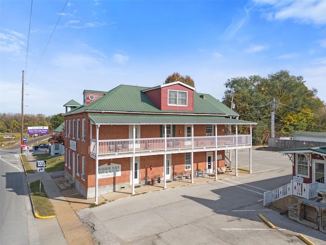 view of front of house