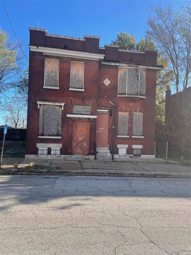 view of front of home