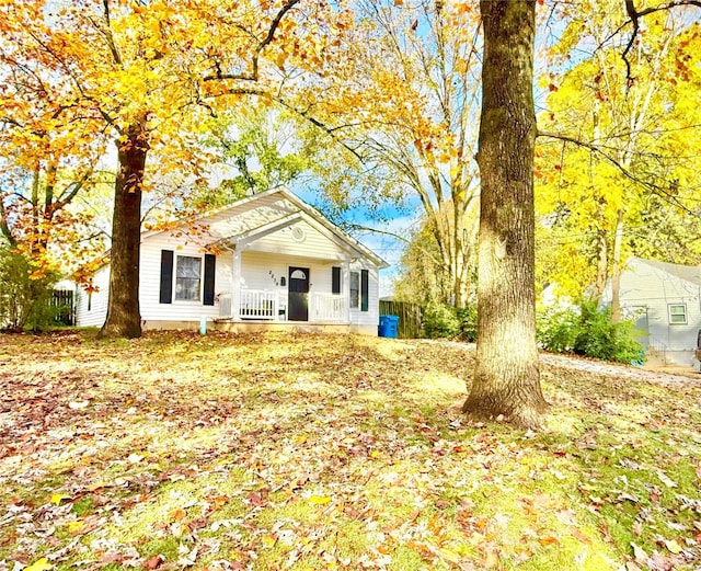 view of front of property with covered porch