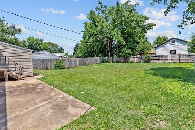 view of yard with a patio