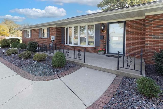 view of front of property with covered porch